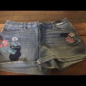 Women’s shorts